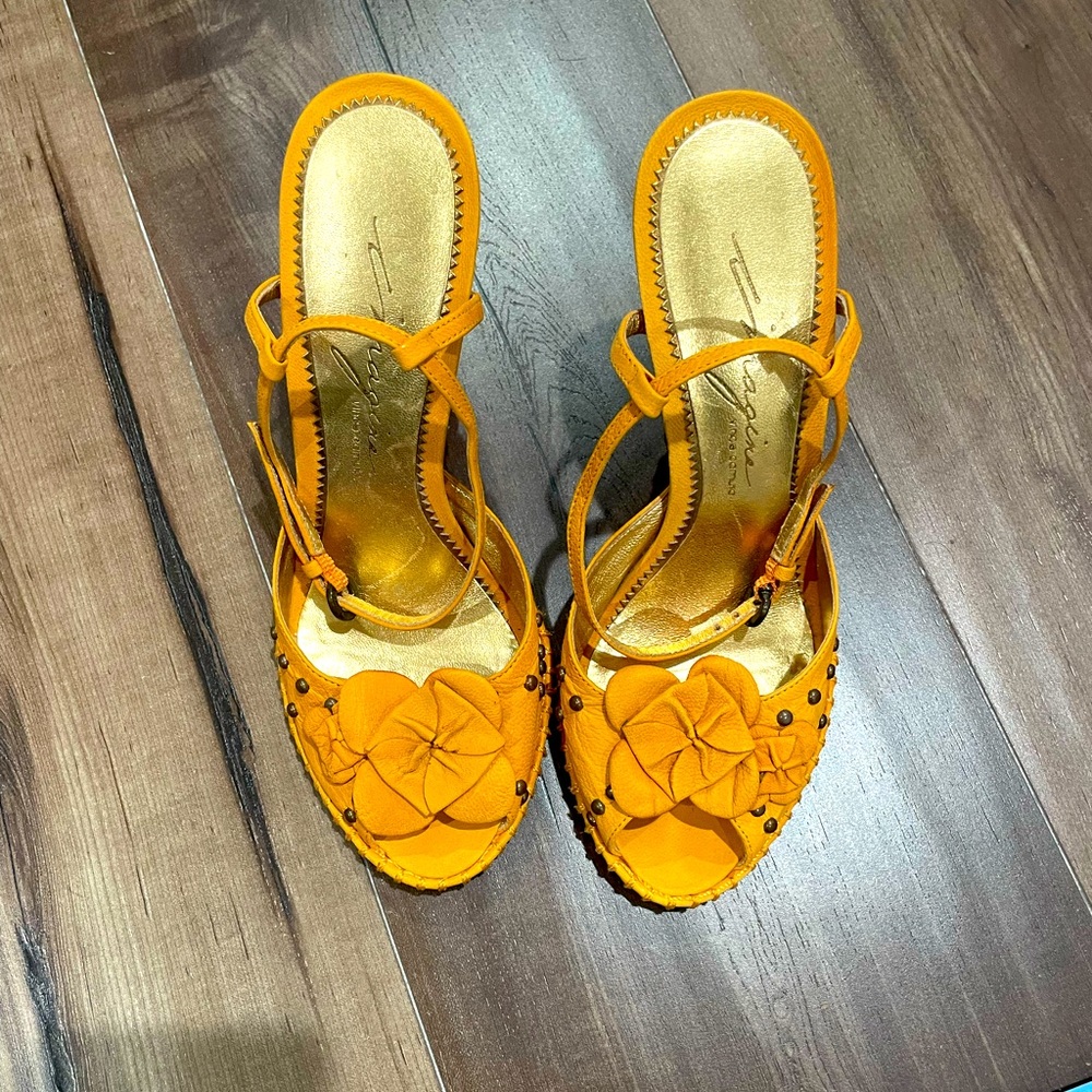 Elegant sandals 💕😘❤️